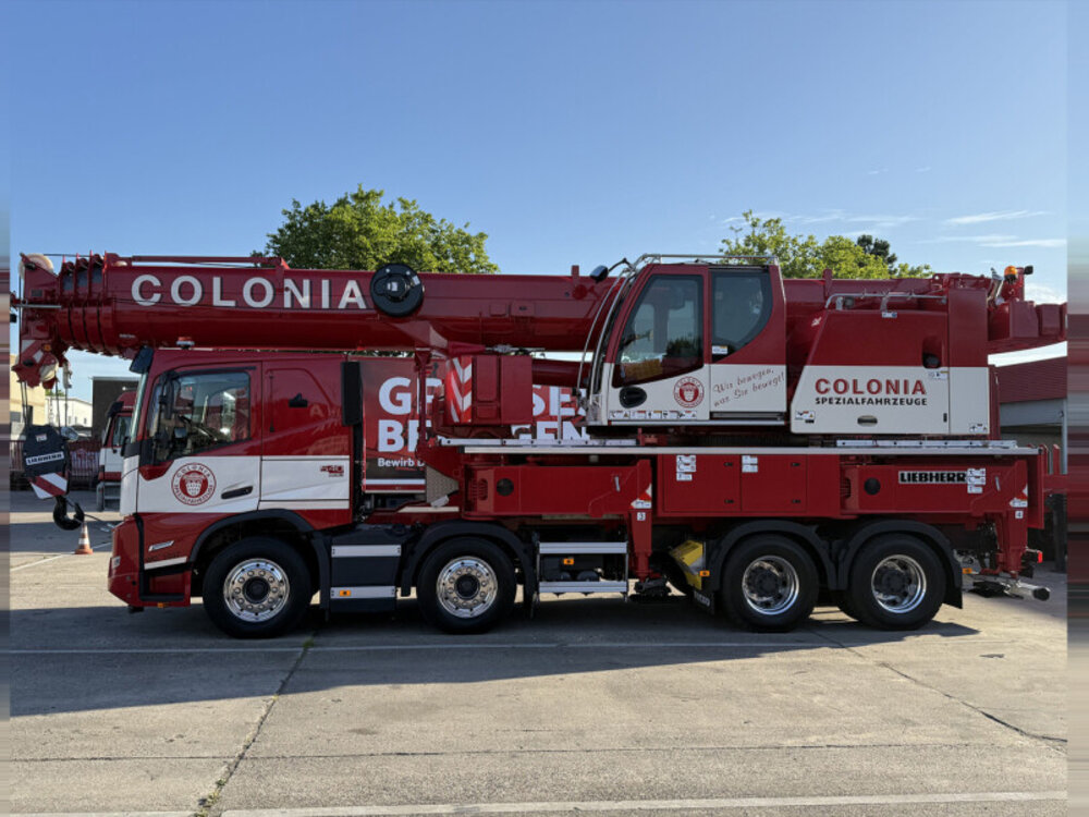 WSI WSI Volvo FMX sleeper cab 8x4 Liebherr LTF 1060-4.1 COLONIA
