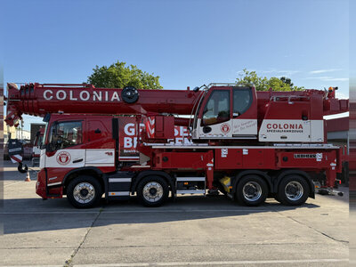 WSI WSI Volvo FMX sleeper cab 8x4 Liebherr LTF 1060-4.1 COLONIA