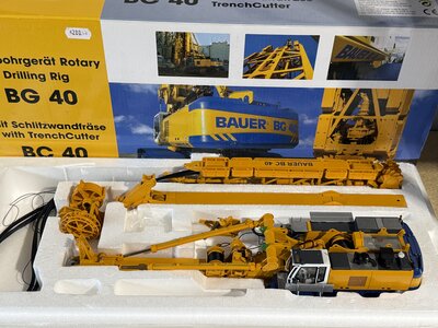 Bymo Bymo Scalemodels BAUER BG 40with BC40  DRILLING RIG