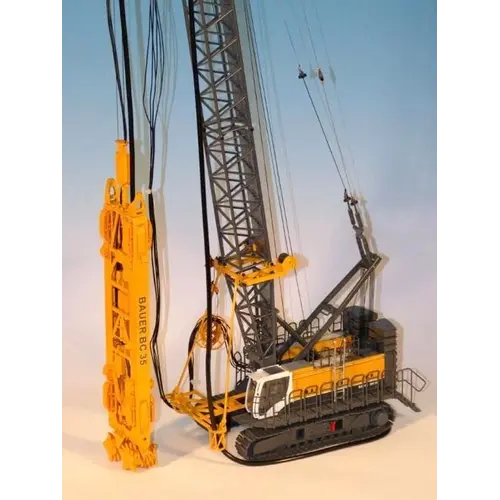 Bymo Bymo Scalemodels BAUER MC96 with BC35  CRAWLER CRANE