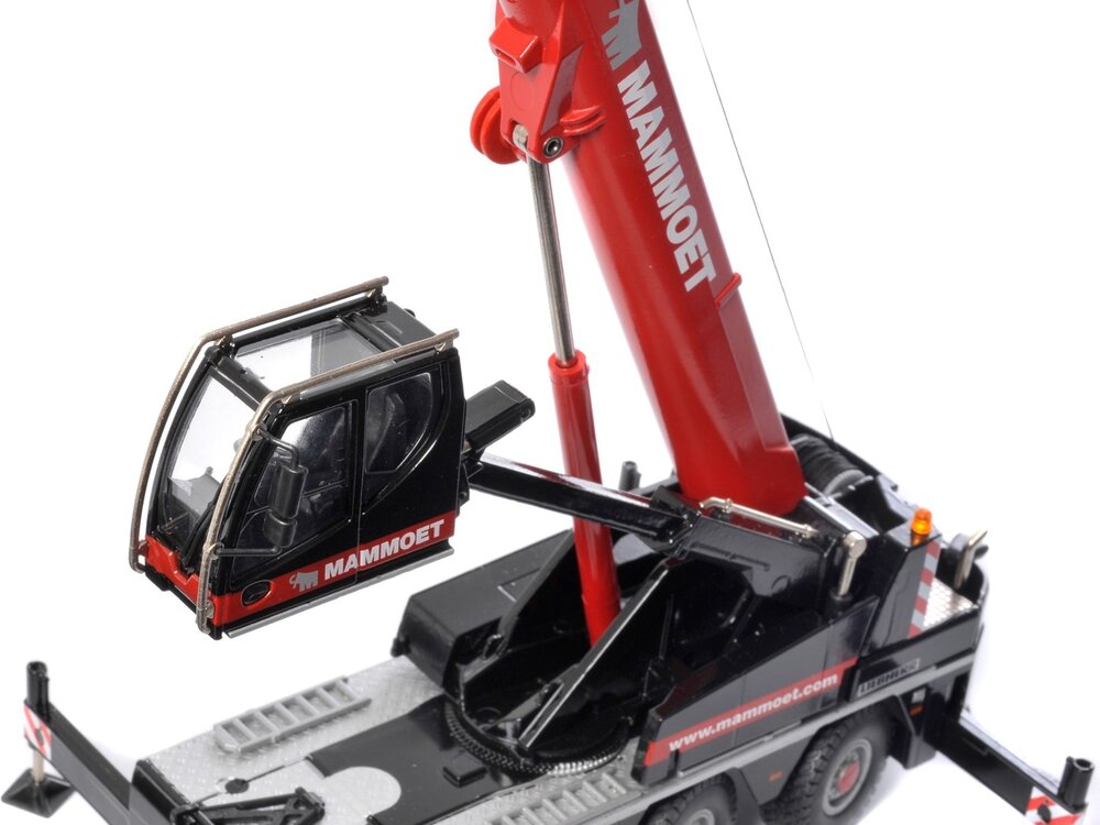 Mammoet store Conrad Liebherr LTC1045-3.1 Mobile crane MAMMOET