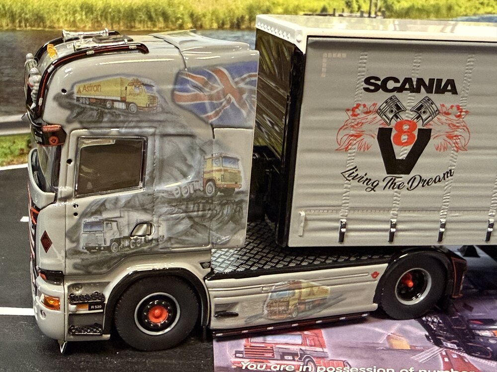 Tekno Tekno Scania R-serie Streamline met 3-axle curtainside trailer HP TRANSPED