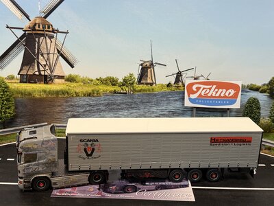 Tekno Tekno Scania R-serie Streamline met 3-axle curtainside trailer HP TRANSPED