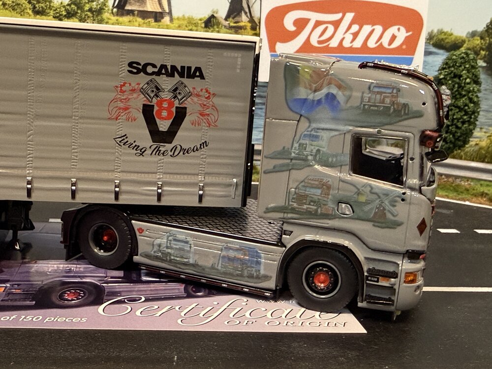 Tekno Tekno Scania R-serie Streamline met 3-axle curtainside trailer HP TRANSPED