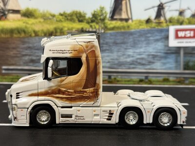 WSI WSI Scania Vlastuin Torpedo 6x2  WIERSMA "DE LASTDRAGER II"