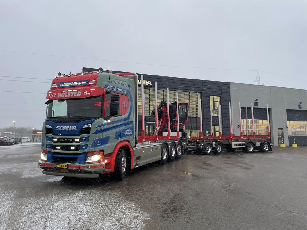 Tekno Tekno Scania NGR Highline 8x4 houtcombi met 4-assige aanhanger JAN HANSEN
