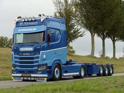 Tekno Tekno Scania Next Gen S-Highline with 3-axle container trailer +  40ft. container P. VISSER