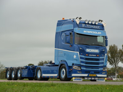 Tekno Tekno Scania Next Gen S-Highline met 3-assige container trialer + 40ft. container P. VISSER