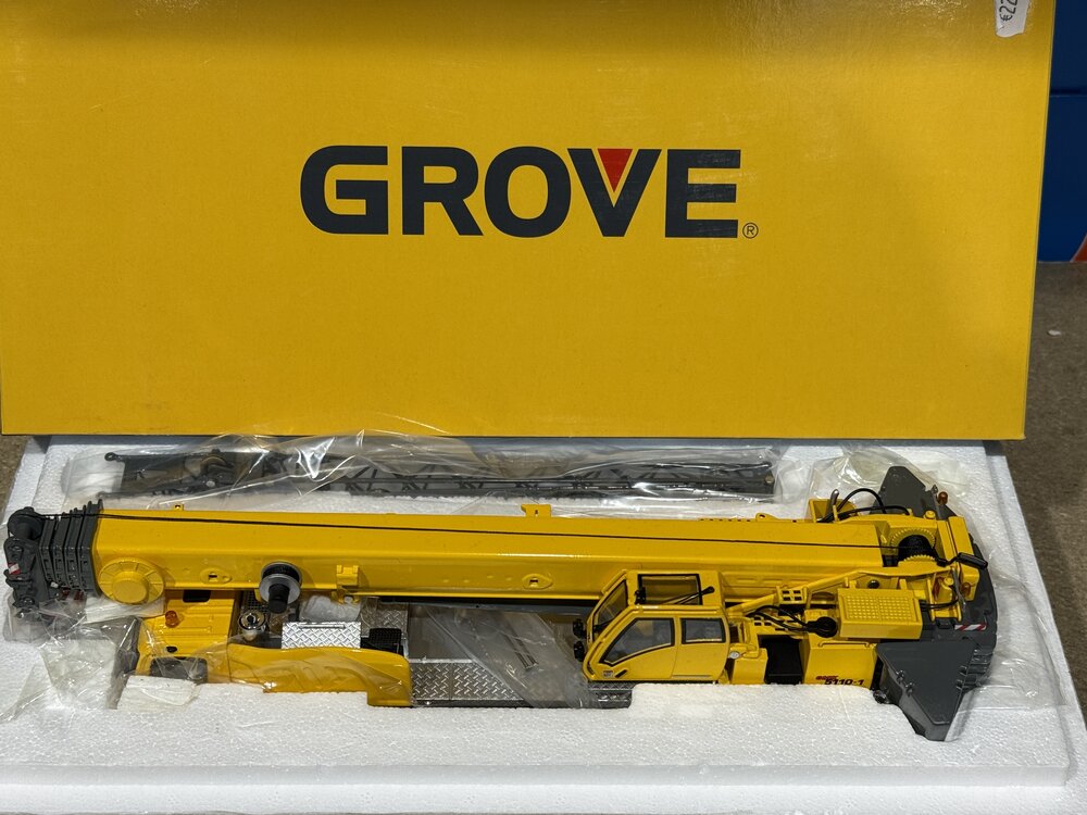 TWH Collectibles TWH Grove GMK 5110-1/ 5135 Mobile crane