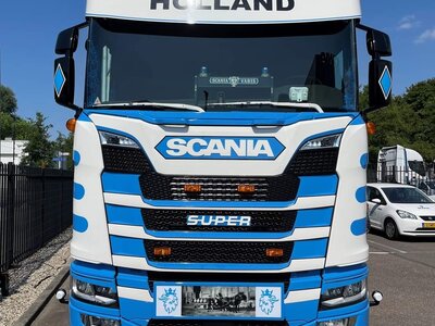 Tekno Tekno Scania Next Gen S met 40ft. reefer container HANS LUBRECHT