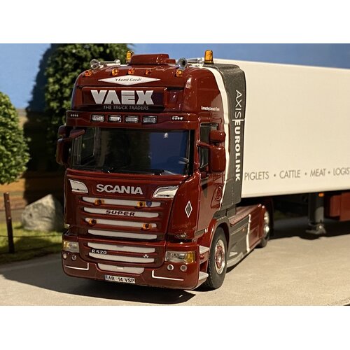 WSI WSI Scania R520 streamline topline 4x2 met 3-as koeloplegger VAEX