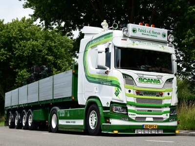 Tekno Tekno Scania Next Gen R520-V8 met 4-assige stenenoplegger PATRICK V.D. HOEVEN