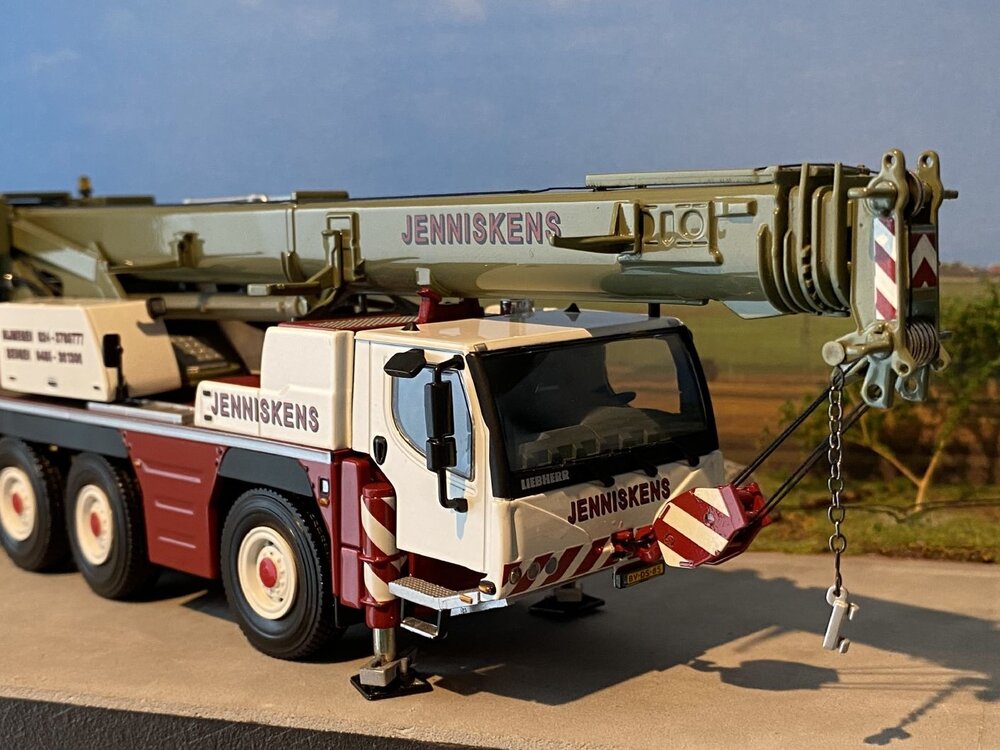 WSI WSI Liebherr LTM 1050-3.1 mobile crane JENNISKENS
