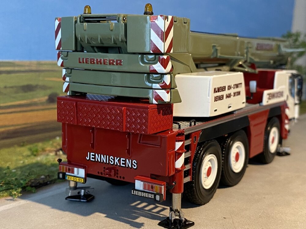 WSI WSI Liebherr LTM 1050-3.1 mobile crane JENNISKENS