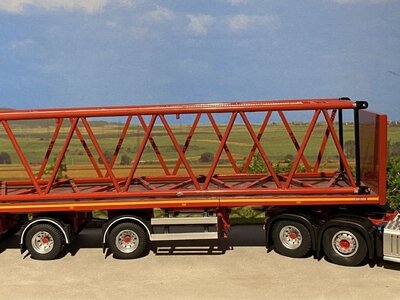 Mammoet store Tonkin Mercedes Actros2 6x2 + 3-axle flatbed + Kobelco Boom MAMMOET