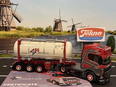 Tekno Tekno Scania S530 V8 4x2 met 3-assig chassis en tankcontainer SL LOGISTICS