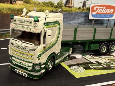 Tekno Tekno Scania Next Gen R520-V8 Higline with 4-axle bricktrailer PATRICK V.D. HOEVEN