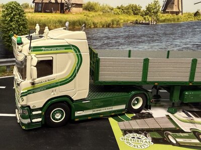 Tekno Tekno Scania Next Gen R520-V8 Higline with 4-axle bricktrailer PATRICK V.D. HOEVEN