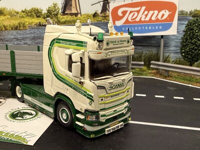 Tekno Tekno Scania Next Gen R520-V8 met 4-assige stenenoplegger PATRICK V.D. HOEVEN