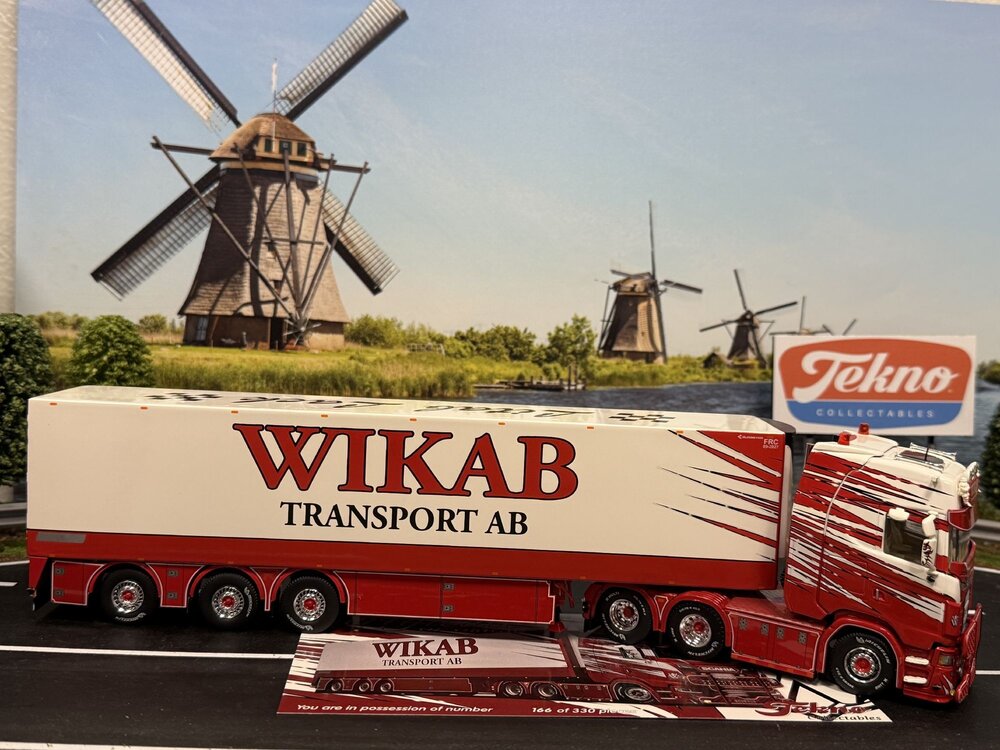 Tekno Tekno Scania Next Gen S-serie Highline 6x2 with 3-axle reefer trailer WIKAB