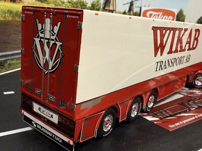 Tekno Tekno Scania Next Gen S-serie Highline 6x2 sleepas met koeltrailer WIKAB