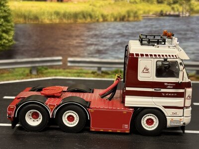 WSI WSI Scania 143H streamline 6x2 twinsteer THT TONDER