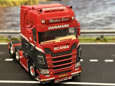 WSI WSI Scania NGS Highline 6x2 MICHAEL BACH