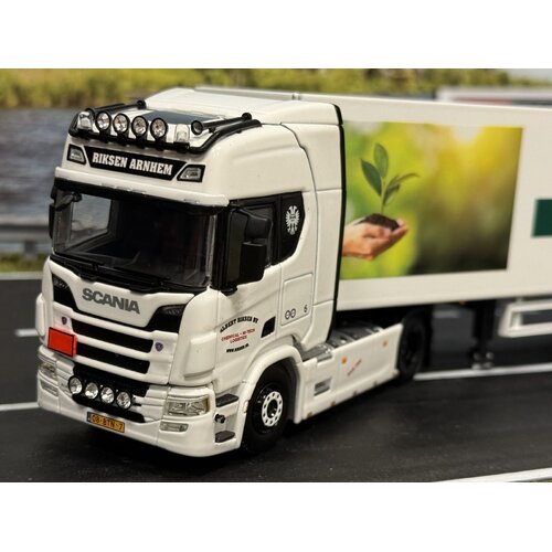 WSI WSI Scania R Highline 4x2 with 2-axle box trailer RIKSEN ARNHEM