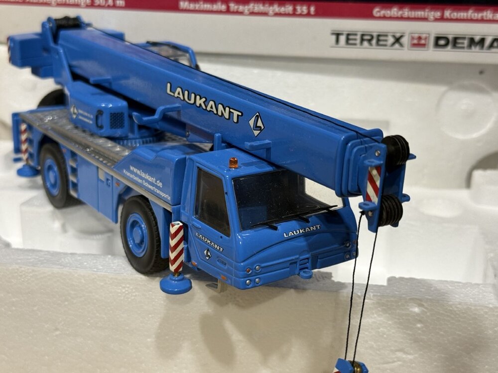 NZG NZG Terex Demag AC35 city crane LAUKANT
