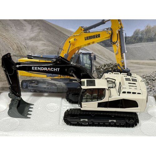 NZG NZG Liebherr  R936 Litronic graafmachine EENDRACHT
