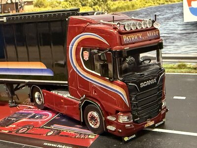 Tekno Tekno Scania NGR Highline 4x2 met 3-assige walkingfloor oplegger PATRICK VAN DER MARK