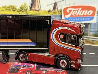 Tekno Tekno Scania NGR Highline 4x2 met 3-assige walkingfloor oplegger PATRICK VAN DER MARK