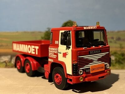 Mammoet store WSI Scania 141 w/ballast box Classics box MAMMOET / VAN SEUMEREN