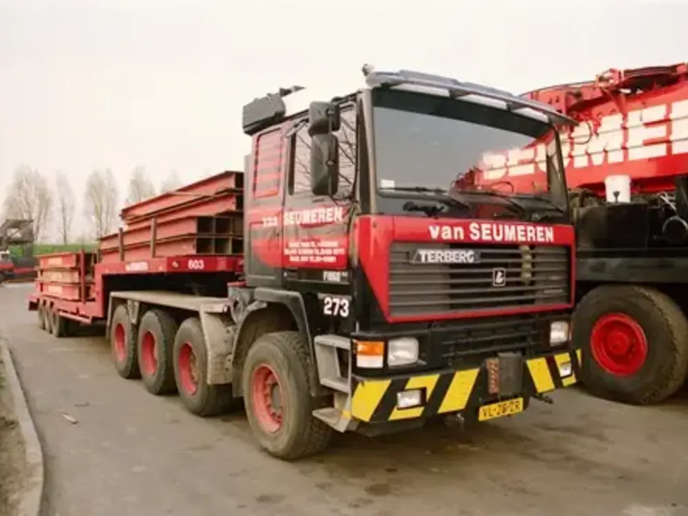 Mammoet store WSI Terberg F2000 8x4 VAN SEUMEREN