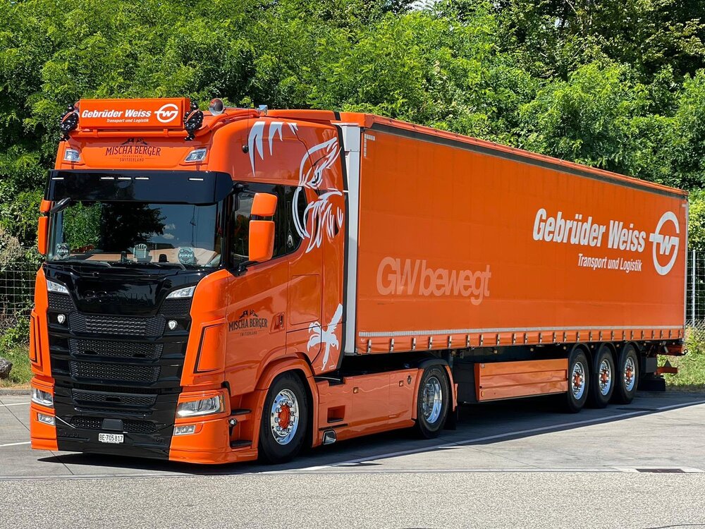 Tekno Tekno Scania NGS Highline 4x2 met 3-assige tautliner BERGER TRANSPORTE