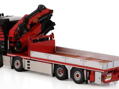 Mammoet store WSI Volvo FH05 8x2 + Palfinger load Crane MAMMOET