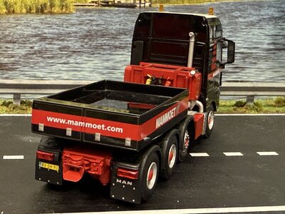Mammoet store WSI MAN TGX XXL 4-axle MAMMOET