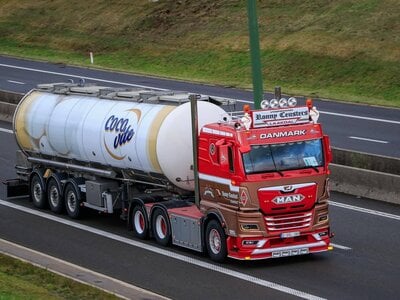 Tekno Tekno MAN TGX GN 6x2 with 3-axle tanktrailer RONNY CEUSTERS