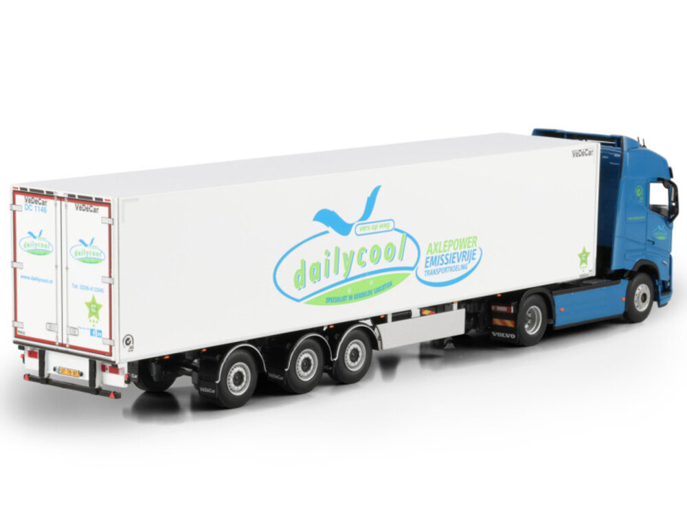 WSI WSI Volvo FH5 Globetrotter 4x2 with 3-axle tridec reefer trailer DAILYCOOL