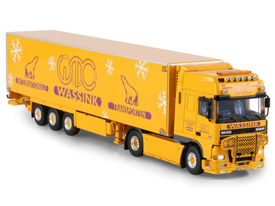 WSI WSI DAF 95XF Super Space Cab 4x2 met 3-assige koeloplegger WASSINK