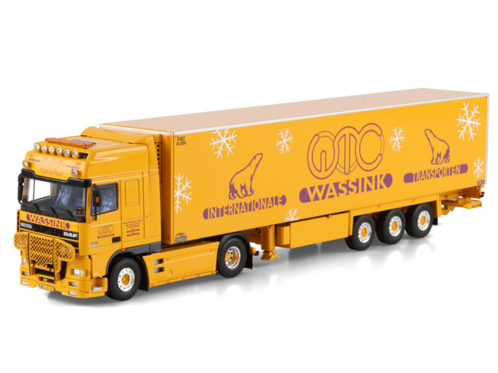 WSI WSI DAF 95XF Super Space Cab 4x2 met 3-assige koeloplegger WASSINK