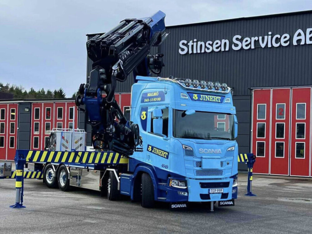 WSI WSI Scania R highline riged flatbed truck 8x2 with palfinger pk78002 SH + jib JINERT