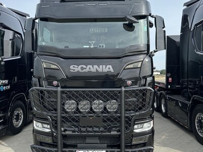 WSI WSI Scania S770 6x2 with connect trailer + 2 x 20ft. container SYNERGY EXCEL Canterbury England