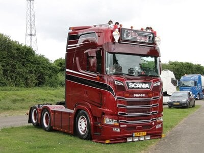 Tekno Tekno Scania NGS 530 6x2 trekker JIM TRANS
