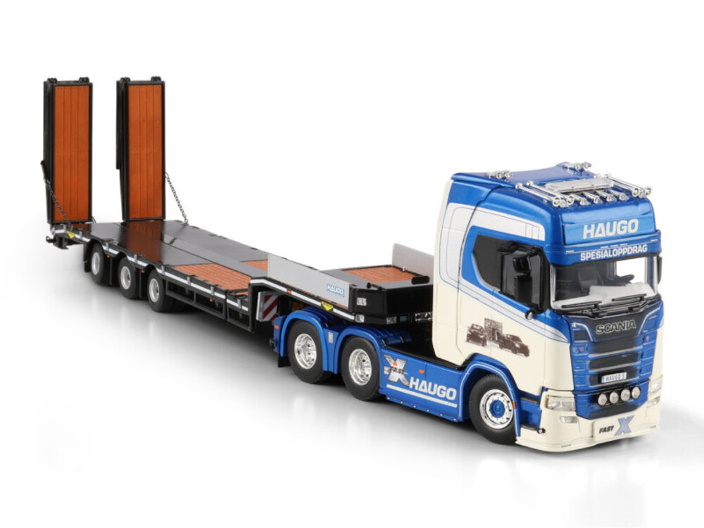 WSI WSI Scania S Highline 6x4 with 3-axle Semi- lowloader + ramps HAUGO SPESIALOPPDRAG