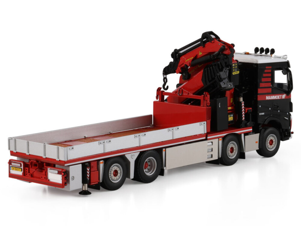 Mammoet store WSI Volvo FH05 8x2 + Palfinger load Crane MAMMOET