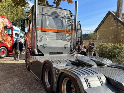 Tekno Tekno Scania Next Gen 6x2 truck STPS