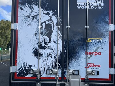Tekno Tekno MAN TGX GX 4x2 with 3-axle reefer trailer KAUTETZKY  "20 JAHRE TRUCKER CLUB"