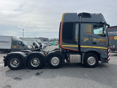 Tekno Tekno Mercedes-Benz Actros Gigaspace 8x4 met Broshuis DDC 3-bed-5 FRIDERICI