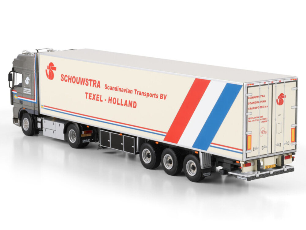 WSI WSI DAF 95XF Super Space Cab  4x2 met 3-assige koeloplegger SCHOUWSTRA